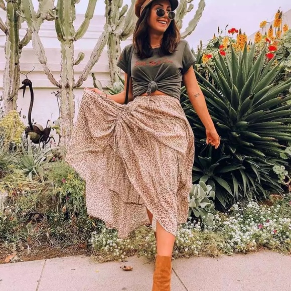 SOLD OUT Bohemian Gypsy Leopard Tiered Ruched Maxi Skirt - Picture 4 of 10